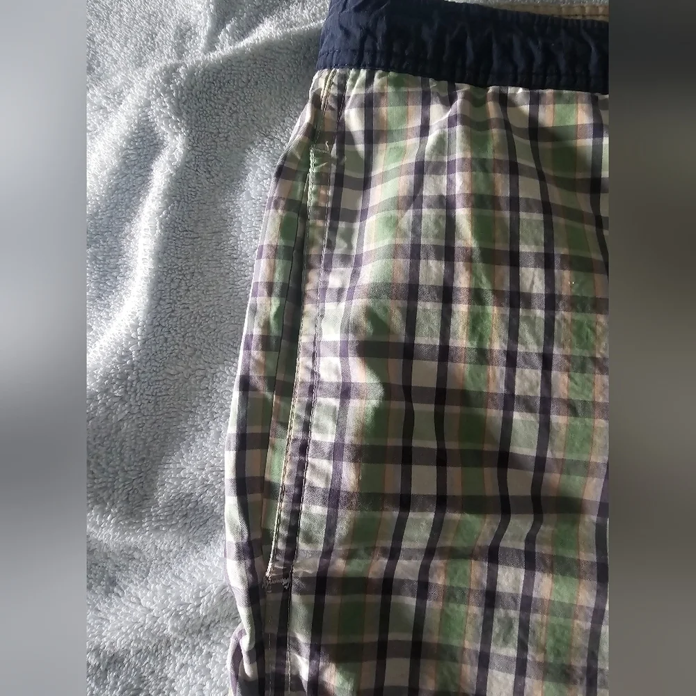 Tommy Hilfiger Men’s Plaid Lounge Swim Shorts Size L Drawstring Elastic Waist